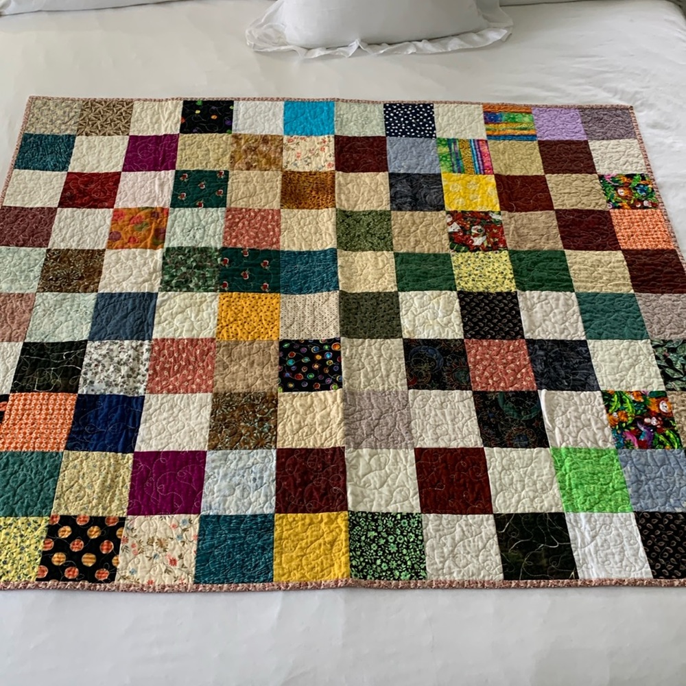 NEW! Amish-Made Beautiful Patchwork Quilt 46”x38”